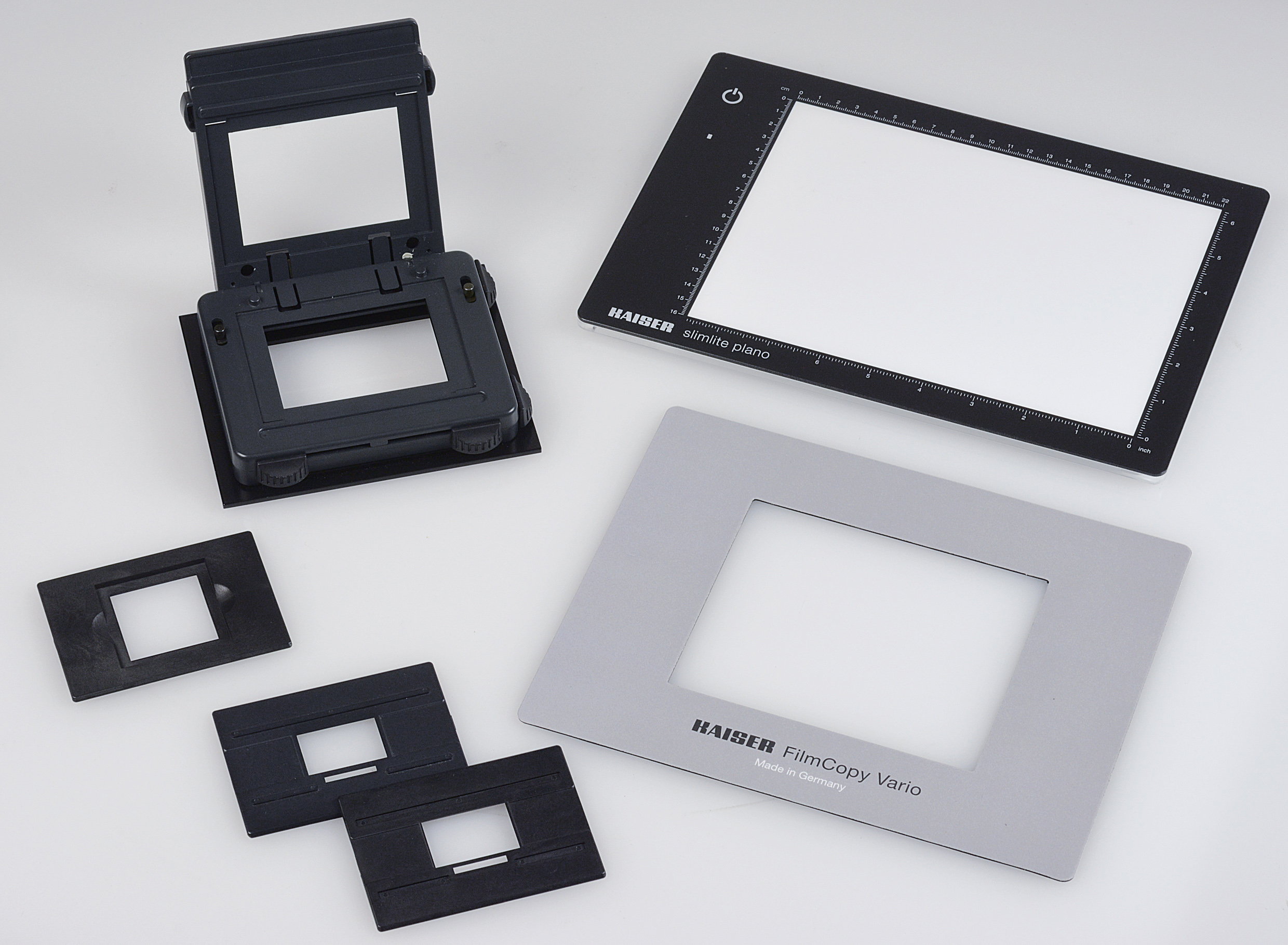 FilmCopy Vario Kit, bestehend aus FilmCopy Vario (2457)
und Leuchtplatte slimlite plano (2453)
