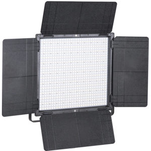 LED-Flächenleuchte "PL840 Vario" mit 840 LEDs. Regelbare Farbtemperatur 3200-5600 K. Dimmbar