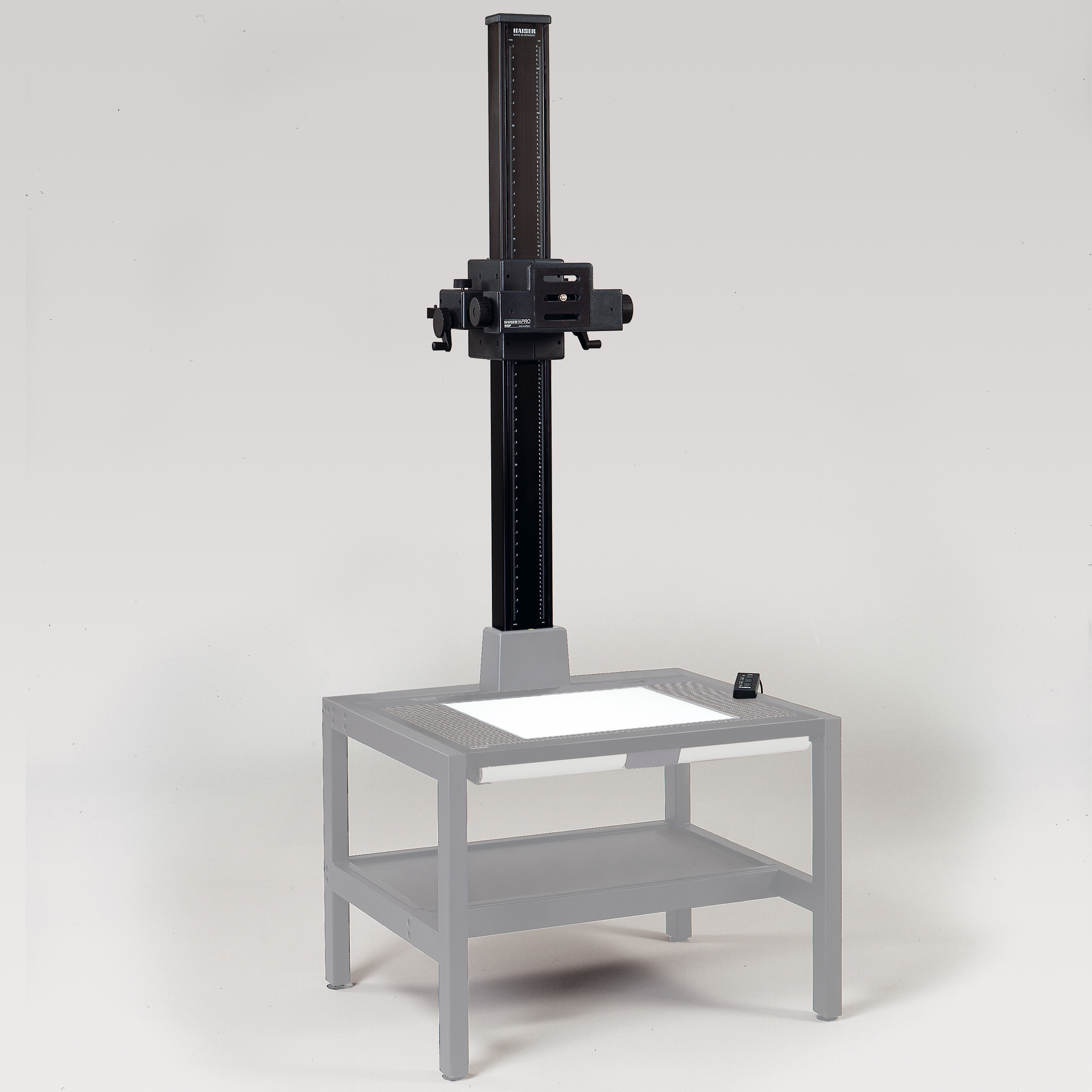 Führungssäule RSP rePRO mit Kameraträger - 1,50 m Säulenhöhe | Hochwertige Lösung für präzise Führung und Stabilität