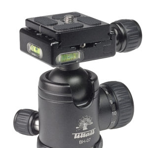 Tiltall Kugelkopf BH-07, mit Schwalbenschwanzklemmung (Arca-Swiss-kompatibel)